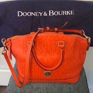 🦆Dooney & Bourke🦆*Like New!!!*💝**Russell Tote**